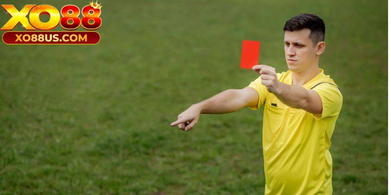 Bạn nên nắm rõ phong cách trọng tài chính trận đấu khi soi kèo thẻ phạt Bạn nên nắm rõ phong cách trọng tài chính trận đấu khi soi kèo thẻ phạt